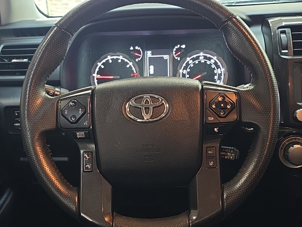 Used 2021 Toyota 4Runner TRD Off-Road Premium image 18