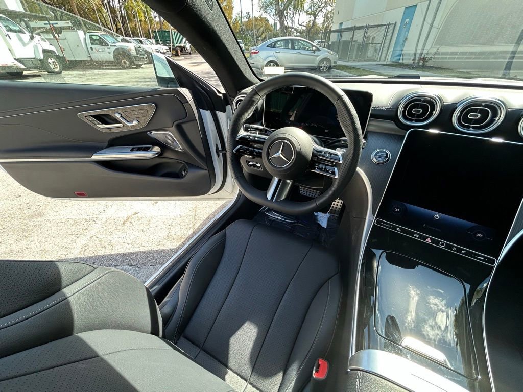 Used 2025 Mercedes-Benz CLE 450 4MATIC Coupe image 9