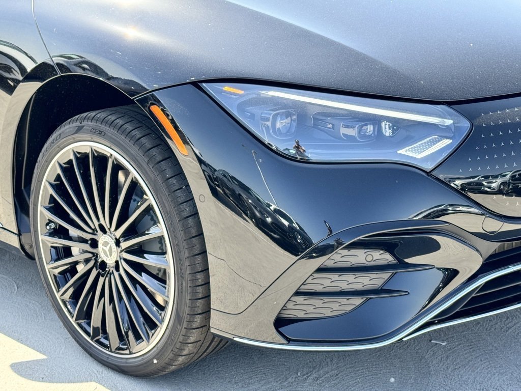 Used 2024 Mercedes-Benz EQE 350+ 4MATIC Sedan image 4