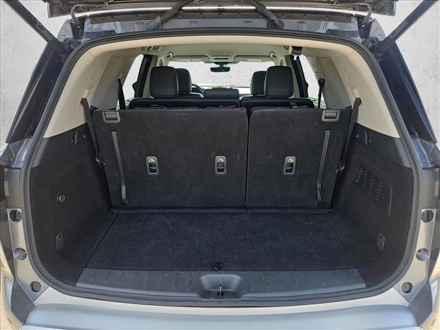 Used 2025 Nissan Pathfinder SL image 6