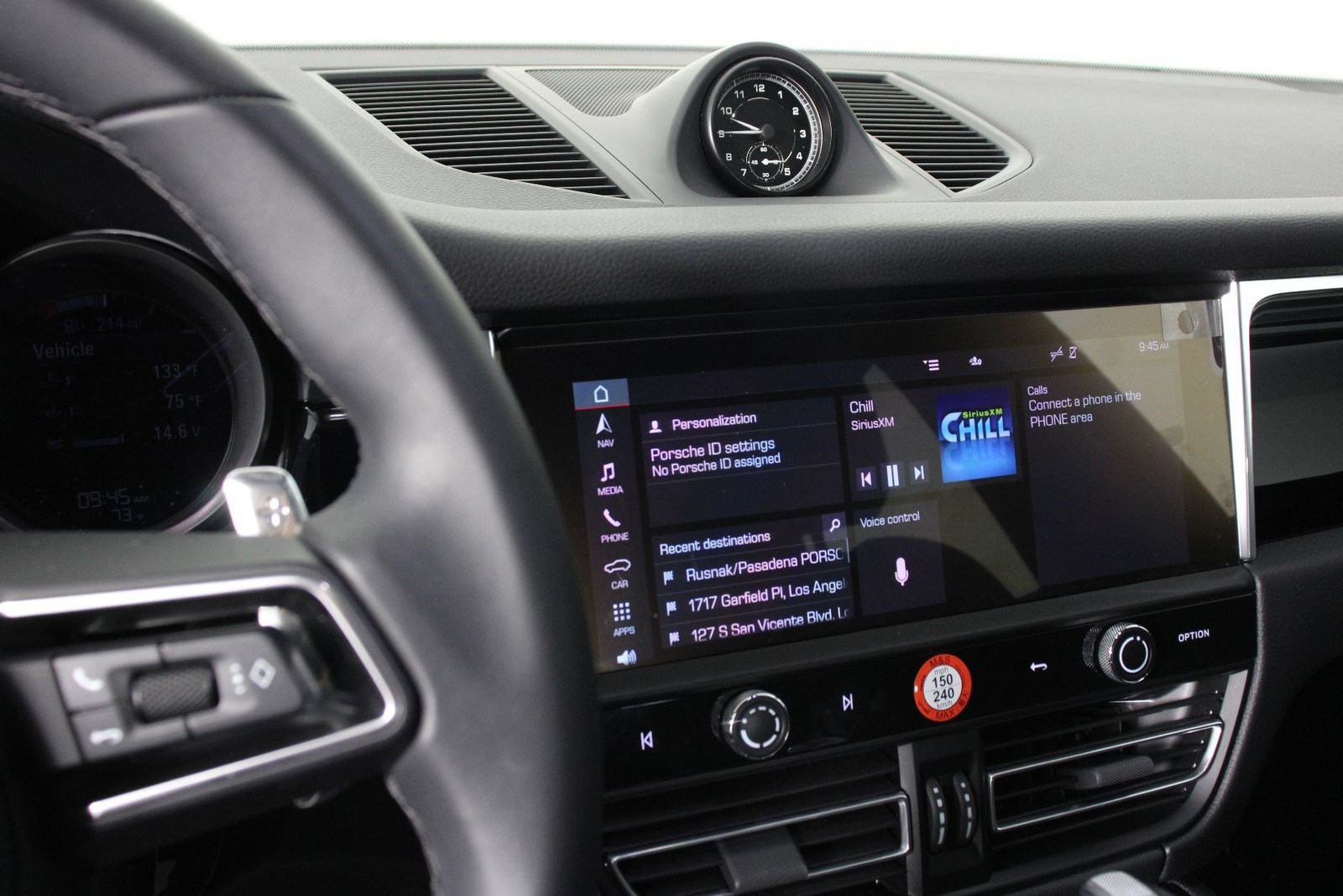 Certified 2026 Porsche Macan AWD/4WD image 13