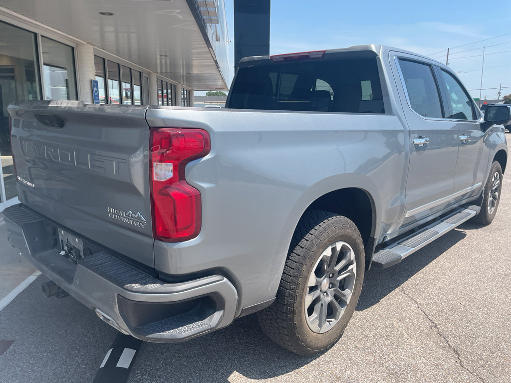 Used 2025 Chevrolet Silverado 1500 High Country w/ Z71 Off-Road Package image 3