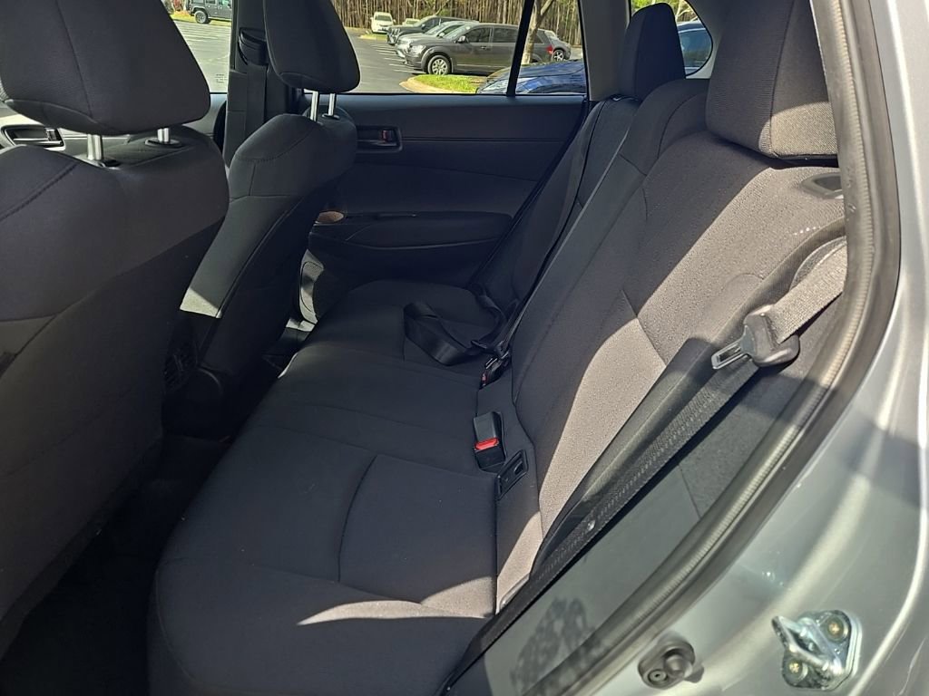 Used 2024 Toyota Corolla Cross LE image 6