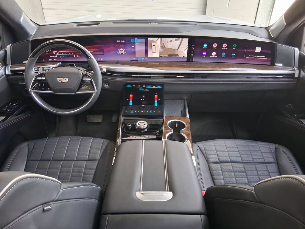Used 2026 Cadillac Escalade Platinum Sport w/ LPO, Floor Liner Package RWD image 10