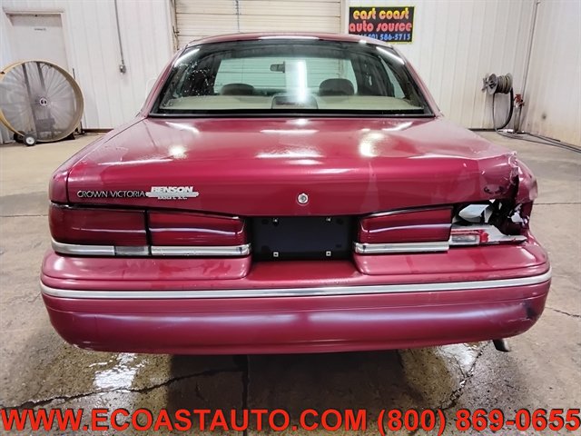 Used 1995 Ford Crown Victoria RWD image 8