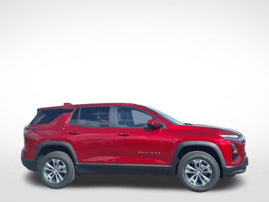 New 2027 Chevrolet Equinox LT w/ Convenience Package II FWD image 2