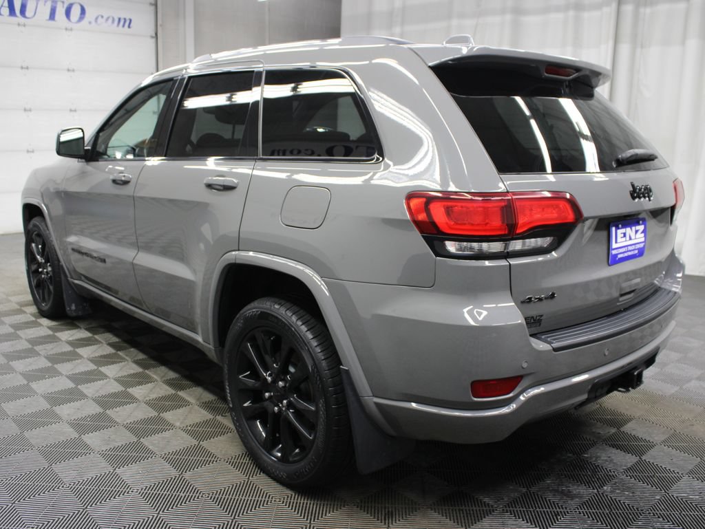 Used 2021 Jeep Grand Cherokee Altitude AWD/4WD image 7