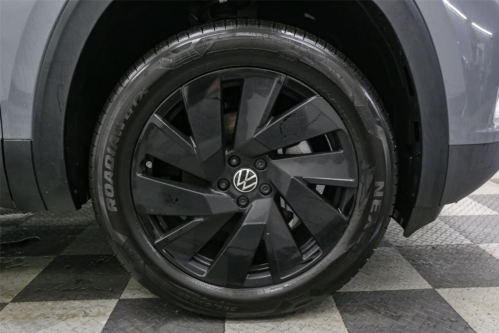 New 2026 Volkswagen Atlas SE image 13