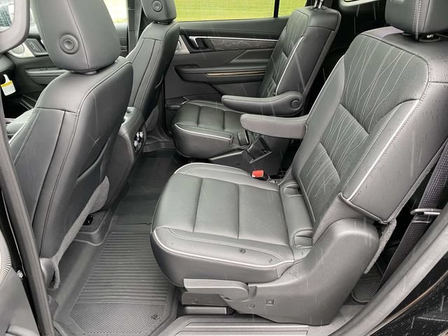 Certified 2025 Buick Enclave Avenir w/ Super Cruise Package AWD/4WD image 17