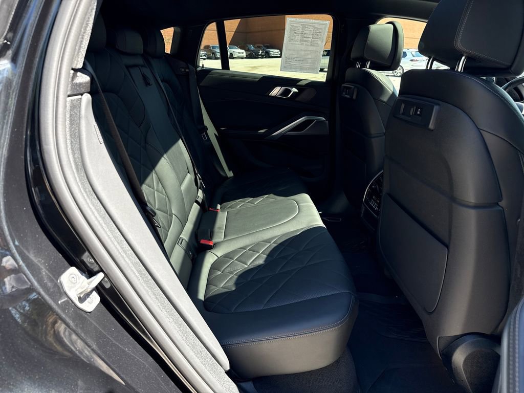 Used 2023 BMW X6 xDrive40i w/ Climate Comfort Package AWD/4WD image 29