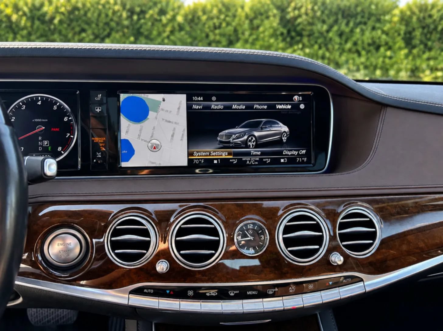Used 2017 Mercedes-Benz S 550 Sedan w/ Premium Package image 11