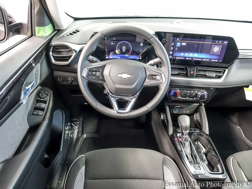 New 2026 Chevrolet TrailBlazer LT w/ LT Cold Weather Package FWD image 12