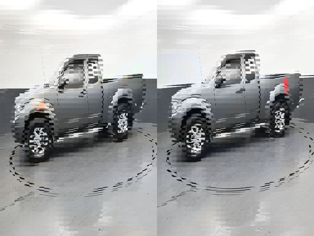 Used 2018 Nissan Frontier SV image 8