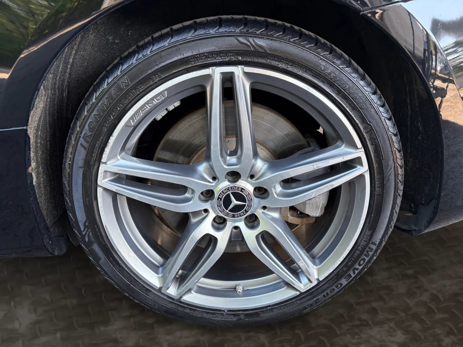 Used 2019 Mercedes-Benz E 450 4MATIC Coupe image 36