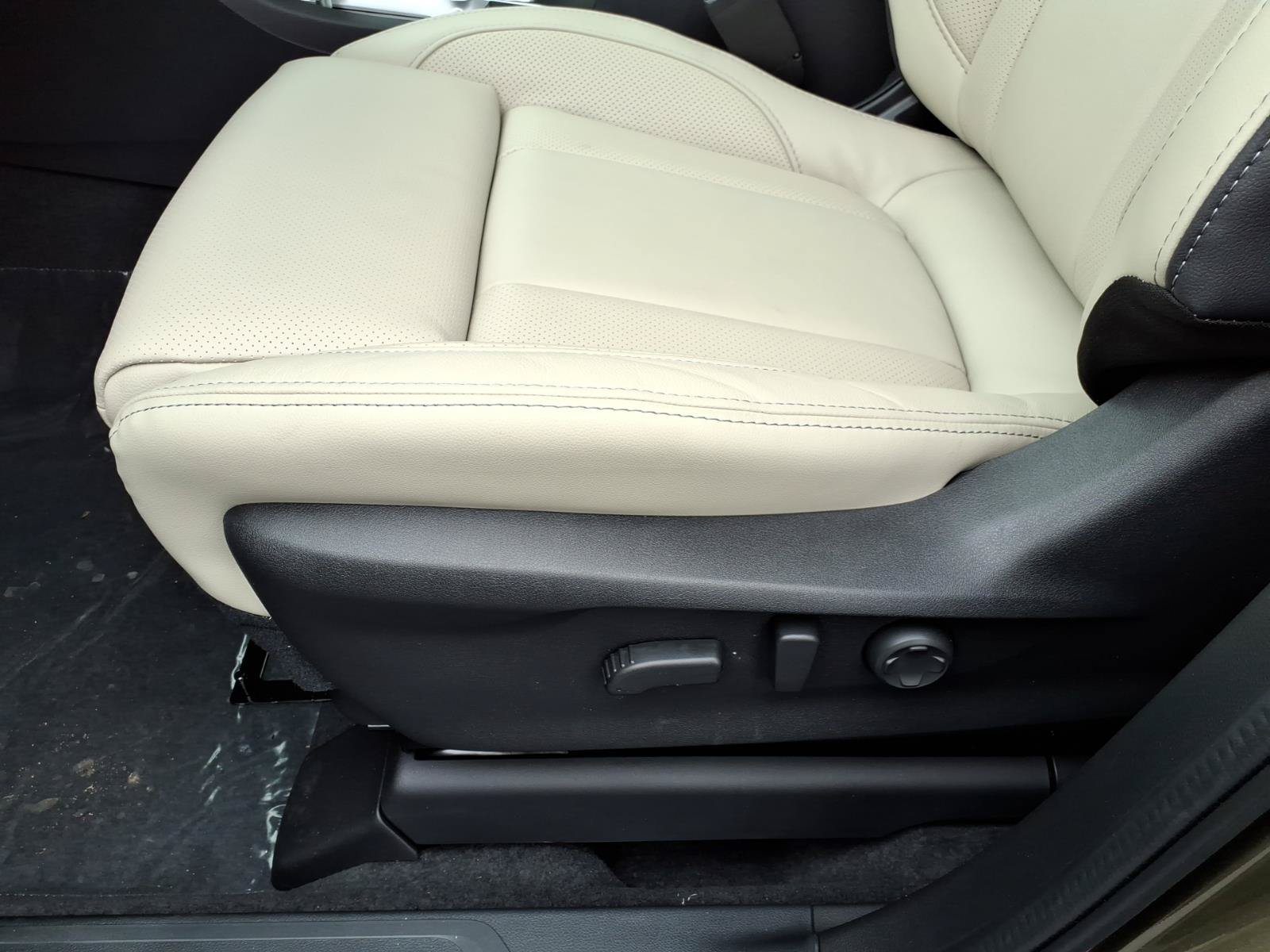 New 2027 Subaru Ascent Limited AWD/4WD image 13