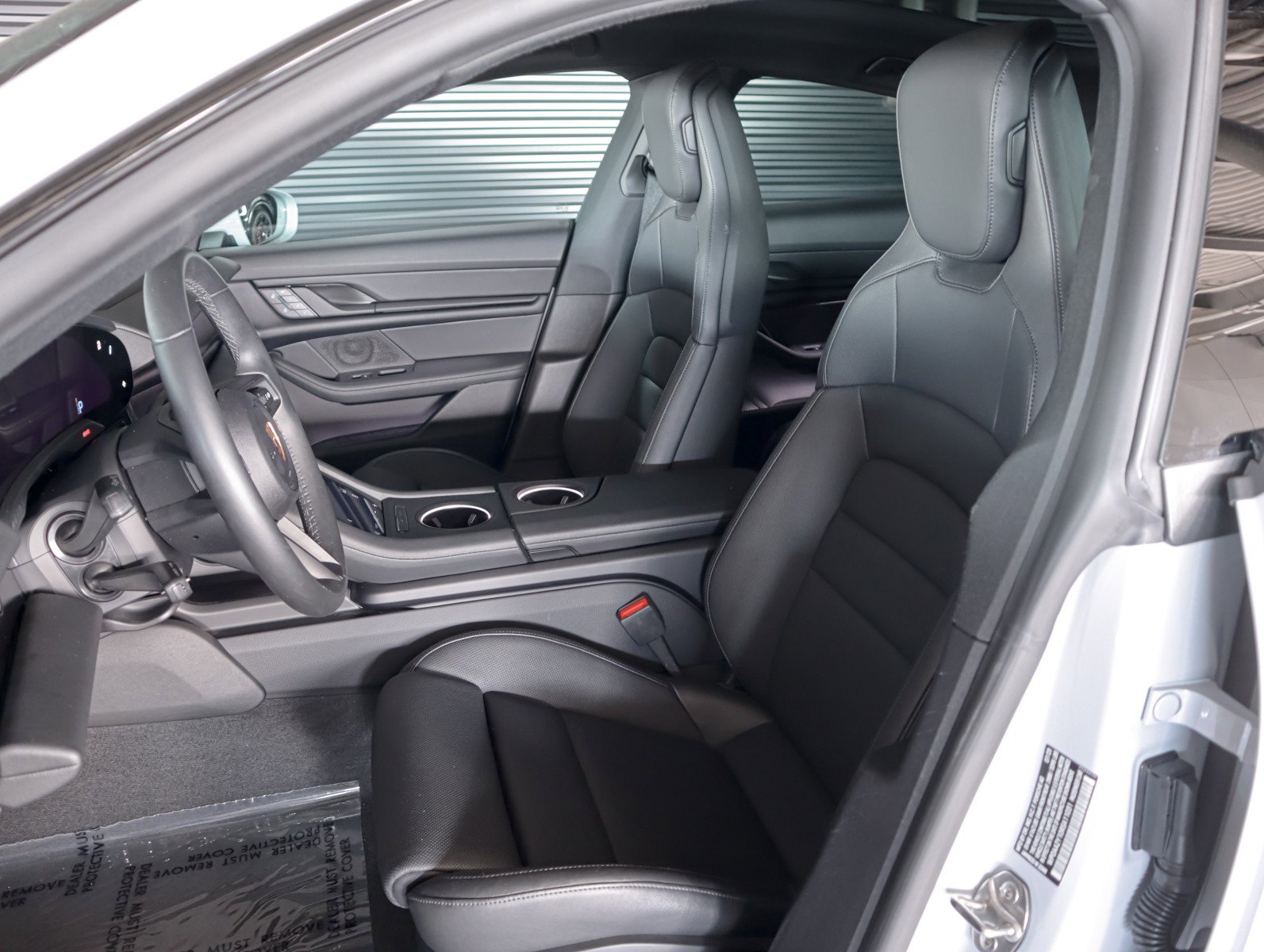 Certified 2024 Porsche Taycan image 5