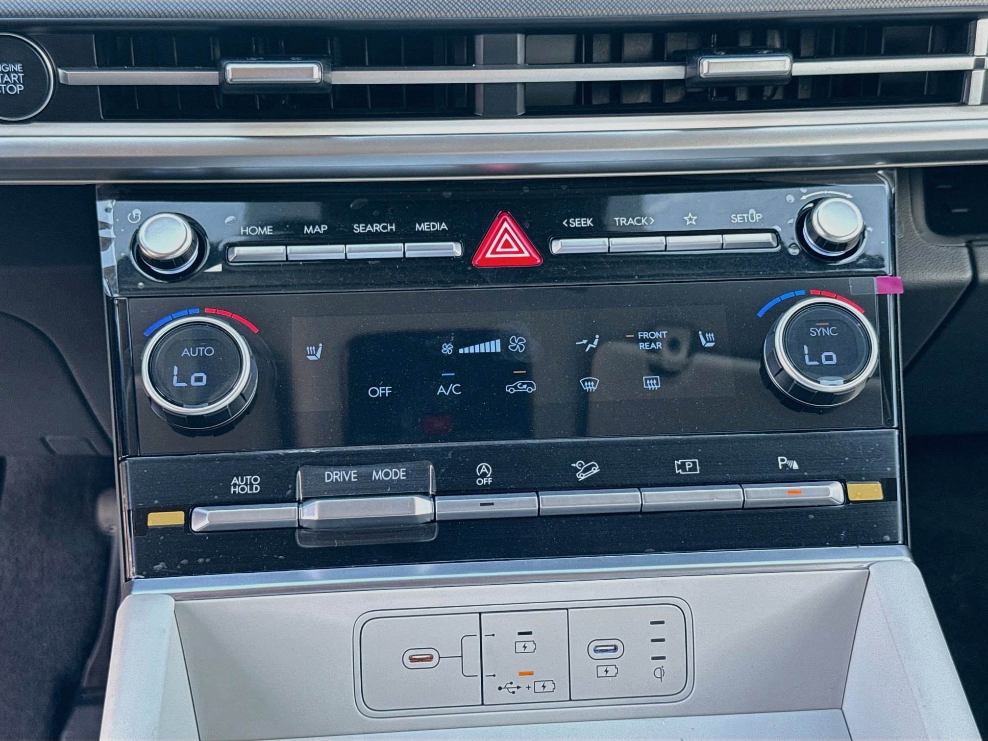 New 2027 Hyundai Santa Fe SEL FWD image 12