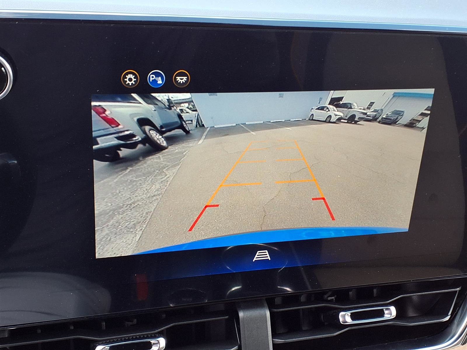 New 2026 Chevrolet Equinox ACTIV AWD/4WD image 9
