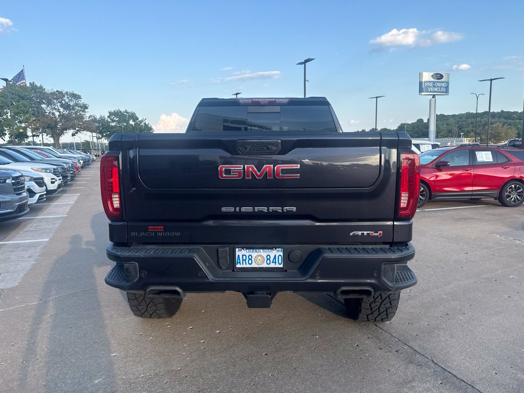 Used 2023 GMC Sierra 1500 AT4 w/ AT4 Premium Package AWD/4WD image 4