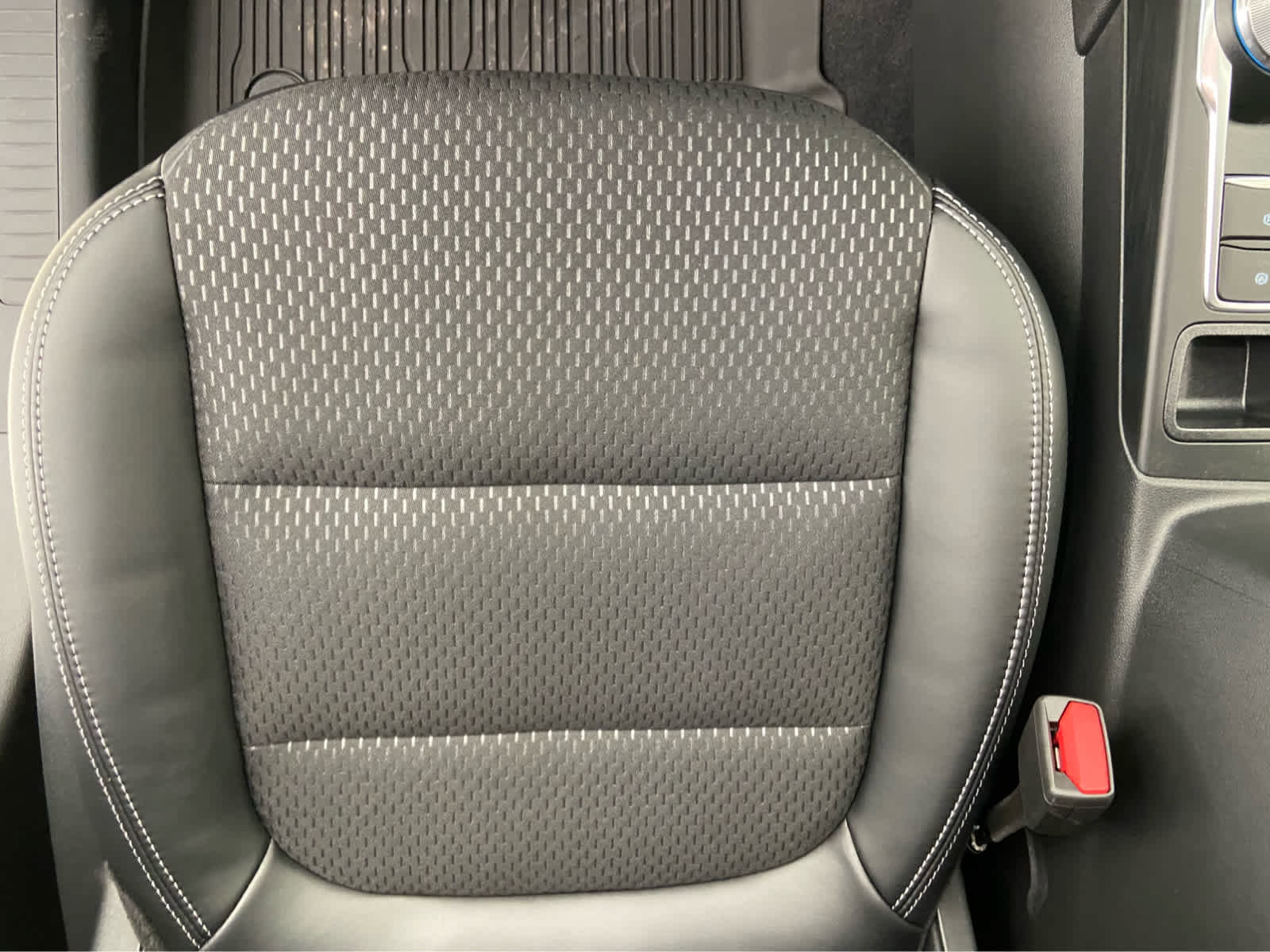New 2026 Ford Escape SE image 42
