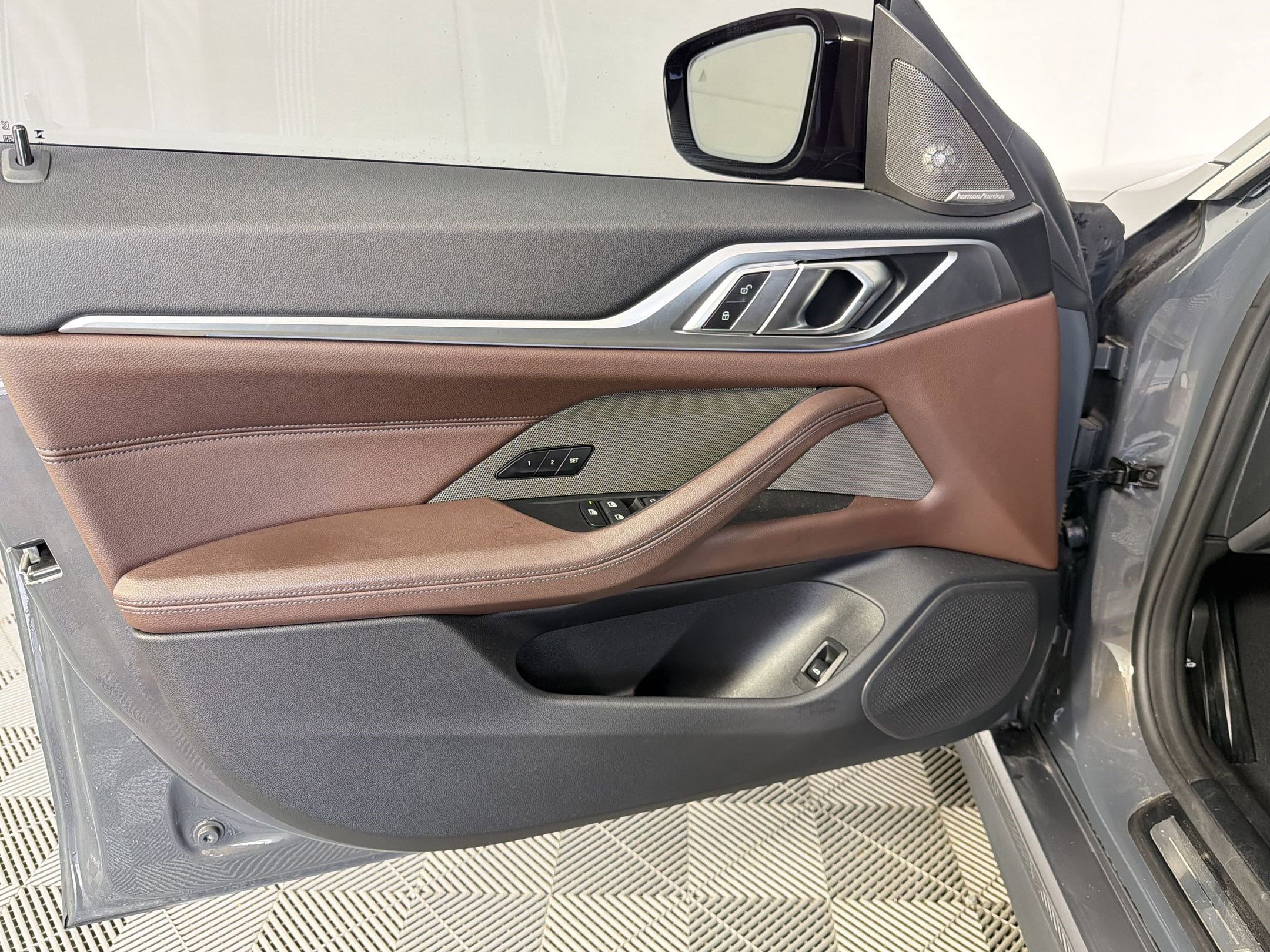 Used 2023 BMW i4 eDrive35 w/ Premium Package image 13