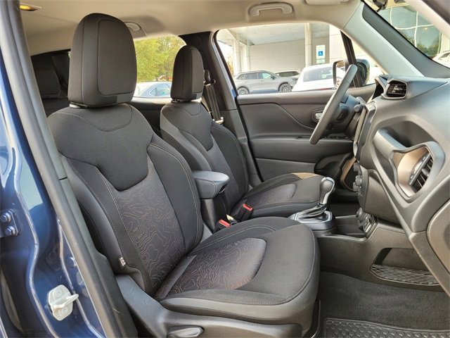 Used 2023 Jeep Renegade Latitude image 17