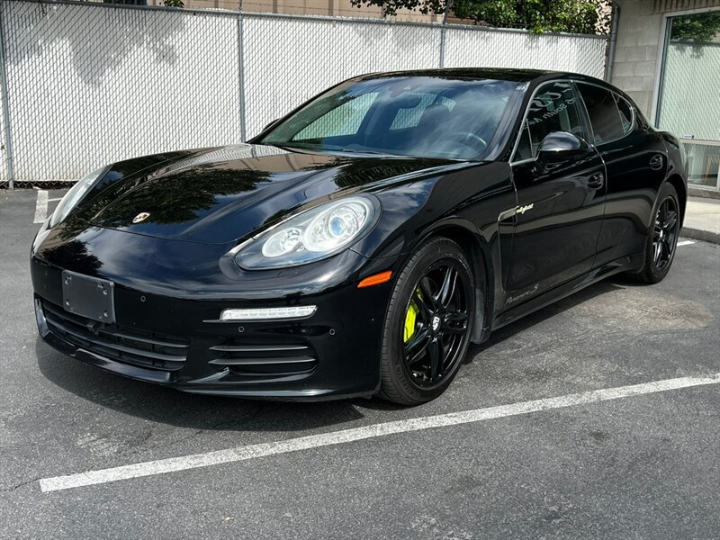 Used 2014 Porsche Panamera S RWD image 3