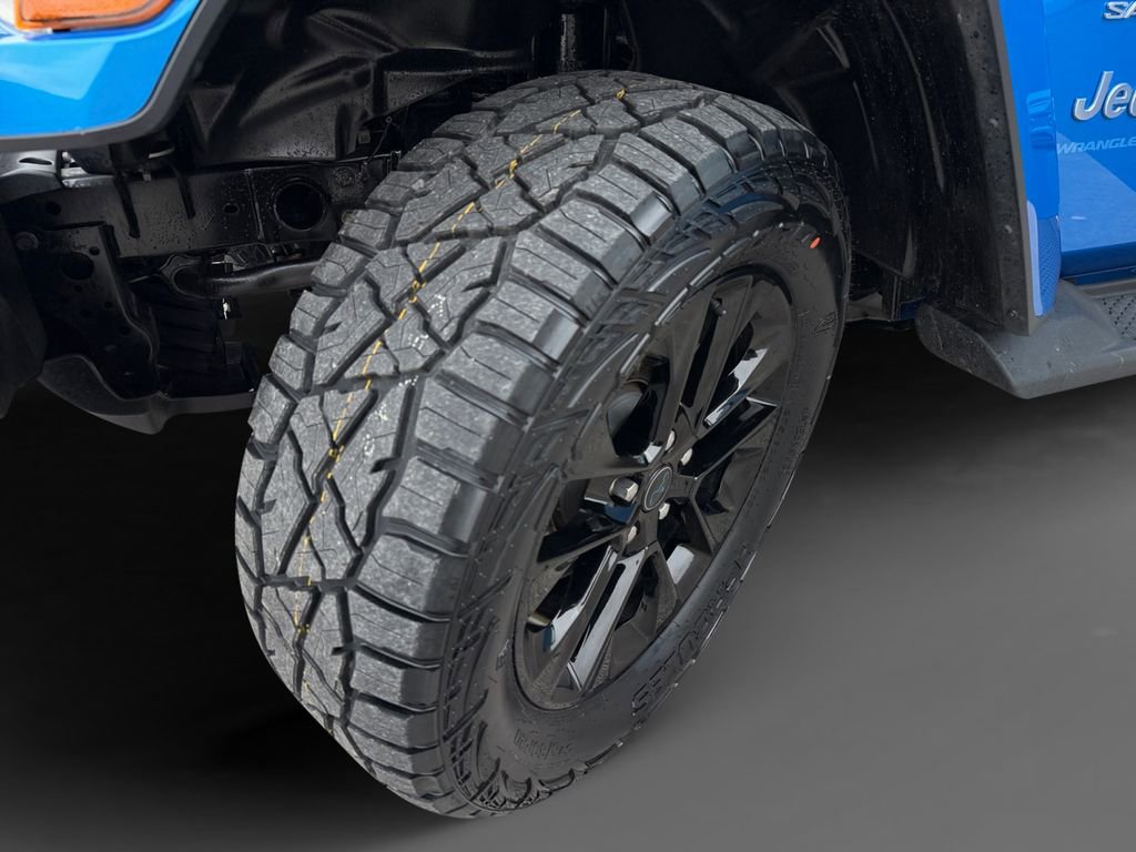 Used 2024 Jeep Wrangler Unlimited Sahara image 10