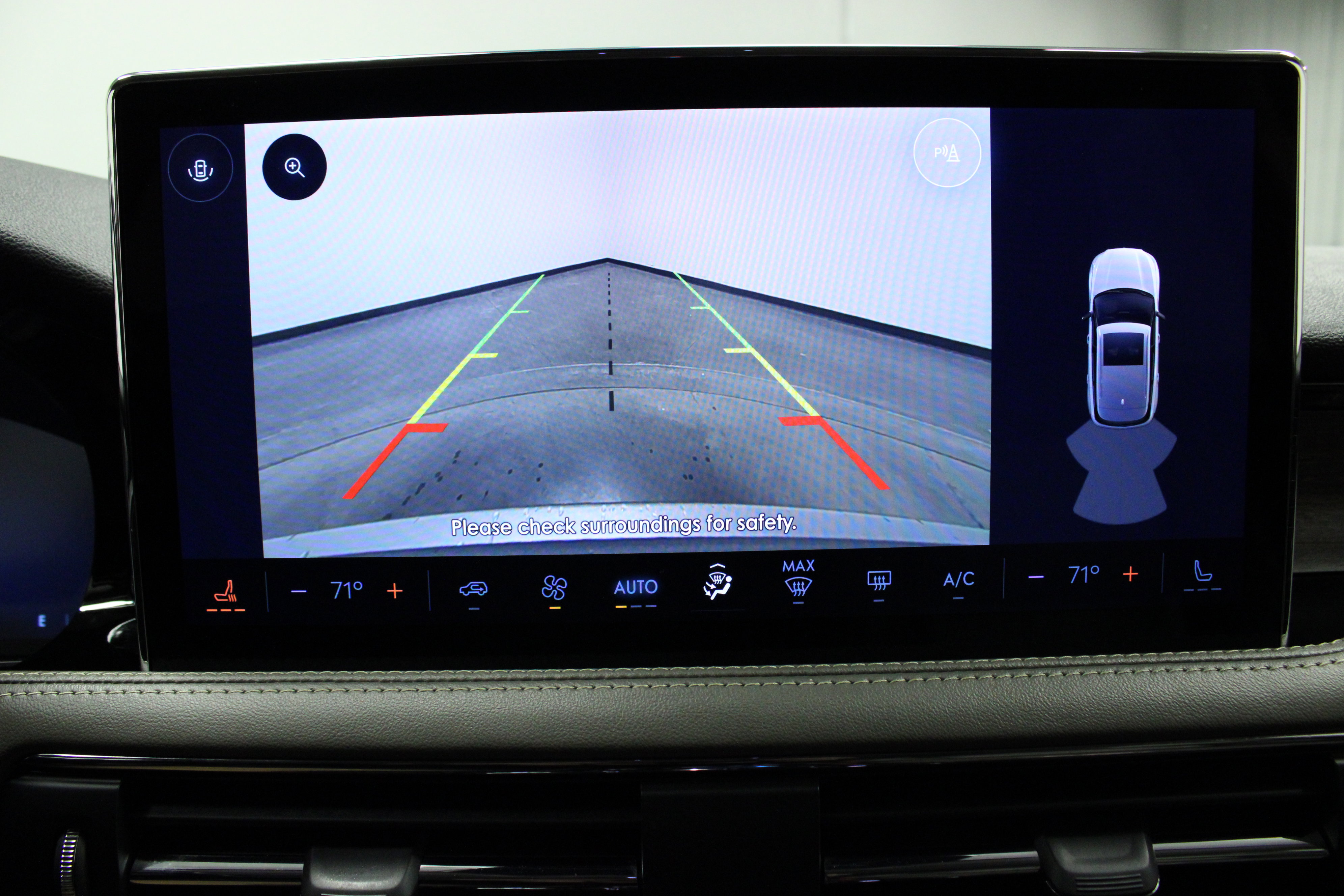 Used 2023 Lincoln Corsair Reserve image 27