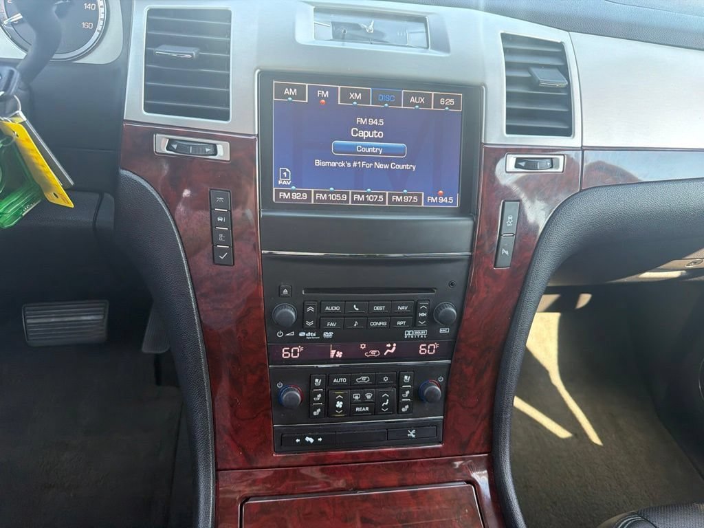 Certified 2014 Cadillac Escalade Premium AWD/4WD image 17