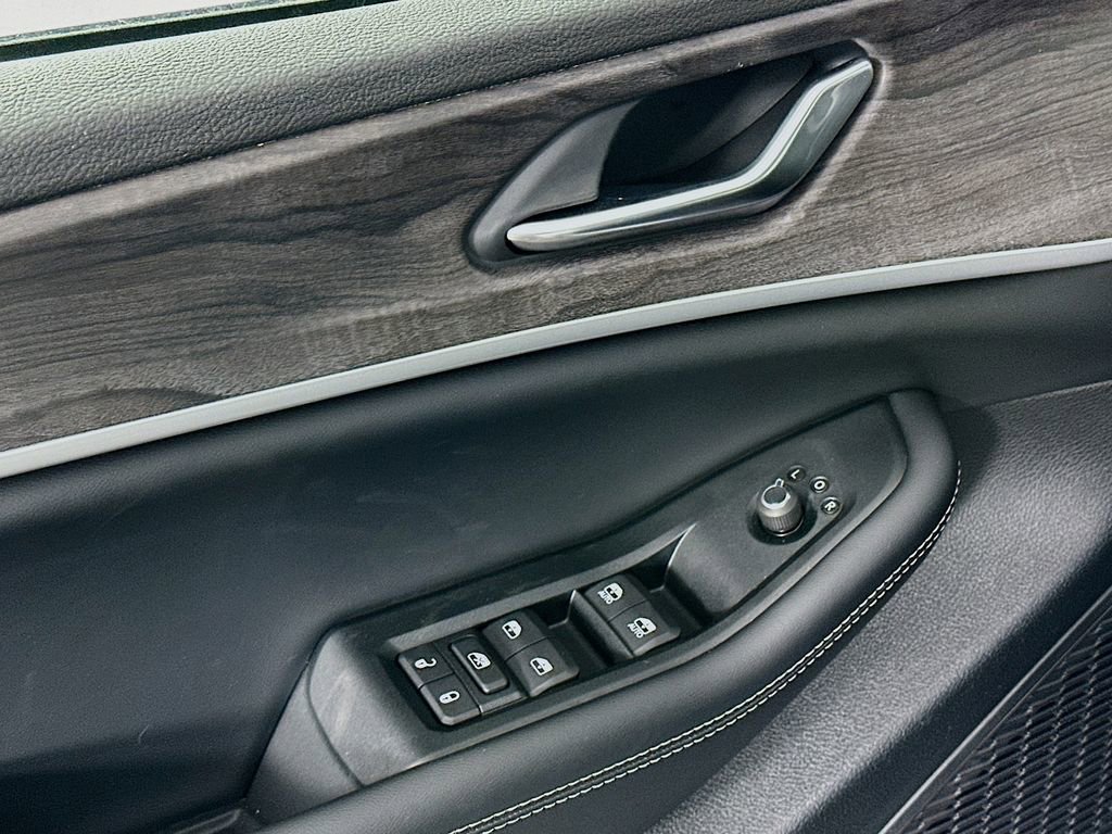 New 2026 Jeep Grand Cherokee L 4WD image 24