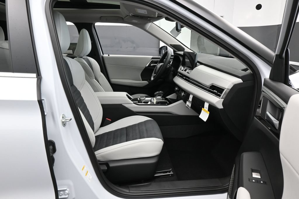 New 2026 Mitsubishi Outlander SE FWD image 42