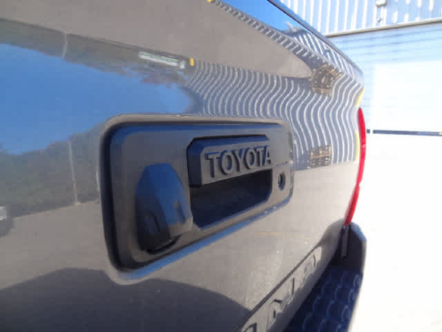 Used 2021 Toyota Tacoma SR w/ SR Convenience Package RWD image 17