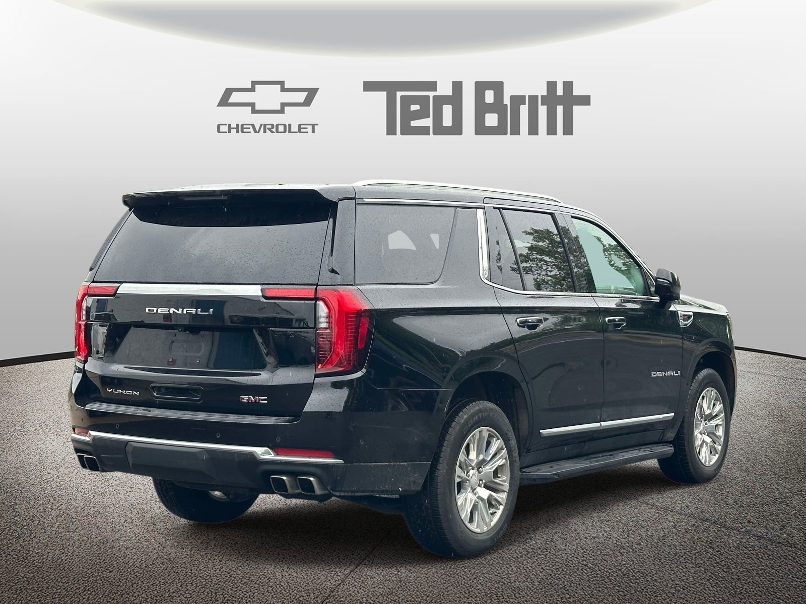 Used 2025 GMC Yukon Denali AWD/4WD image 4