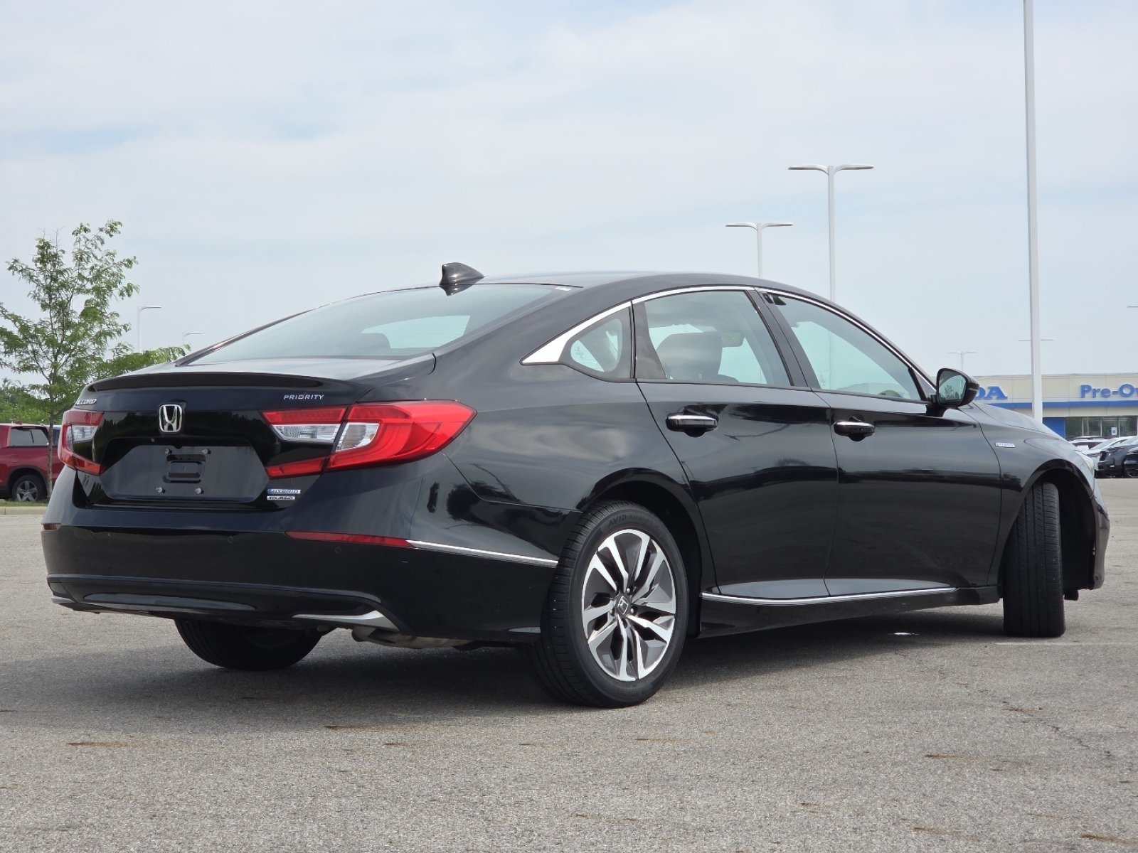 Used 2018 Honda Accord Touring image 18