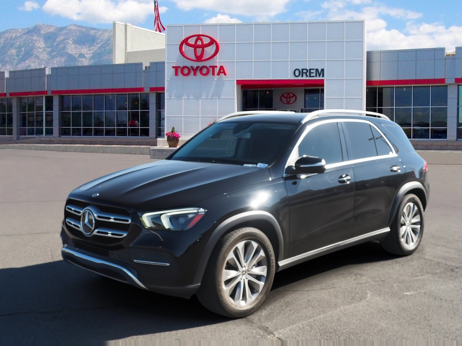 Used 2020 Mercedes-Benz GLE 450 4MATIC w/ Premium Package image 6