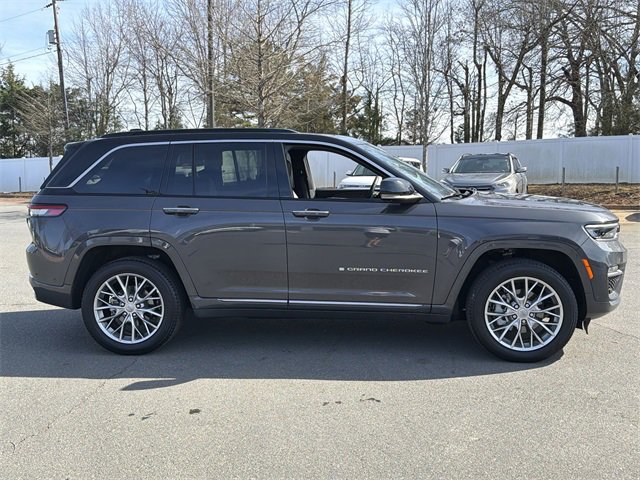 Used 2025 Jeep Grand Cherokee Summit image 6
