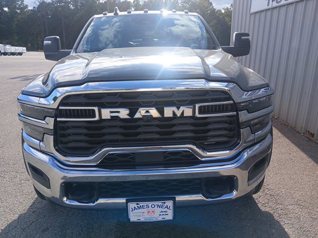 New 2027 RAM 4500 Tradesman w/ Chrome Appearance Group AWD/4WD image 10