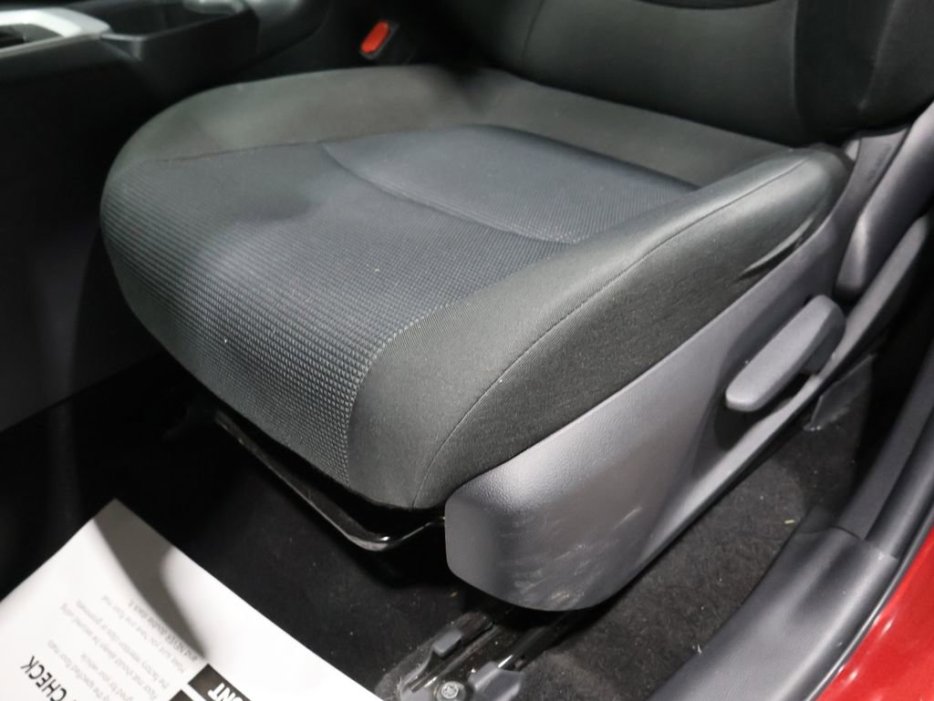 Used 2023 Toyota RAV4 LE image 12