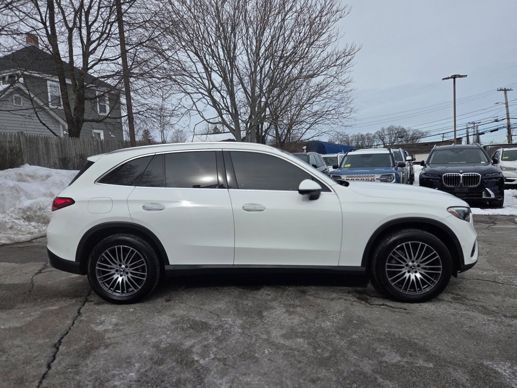 Used 2023 Mercedes-Benz GLC 300 4MATIC image 7