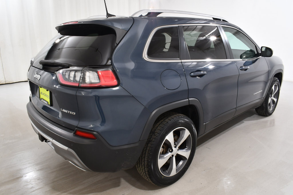 Used 2021 Jeep Cherokee Limited w/ Trailer Tow Group AWD/4WD image 11