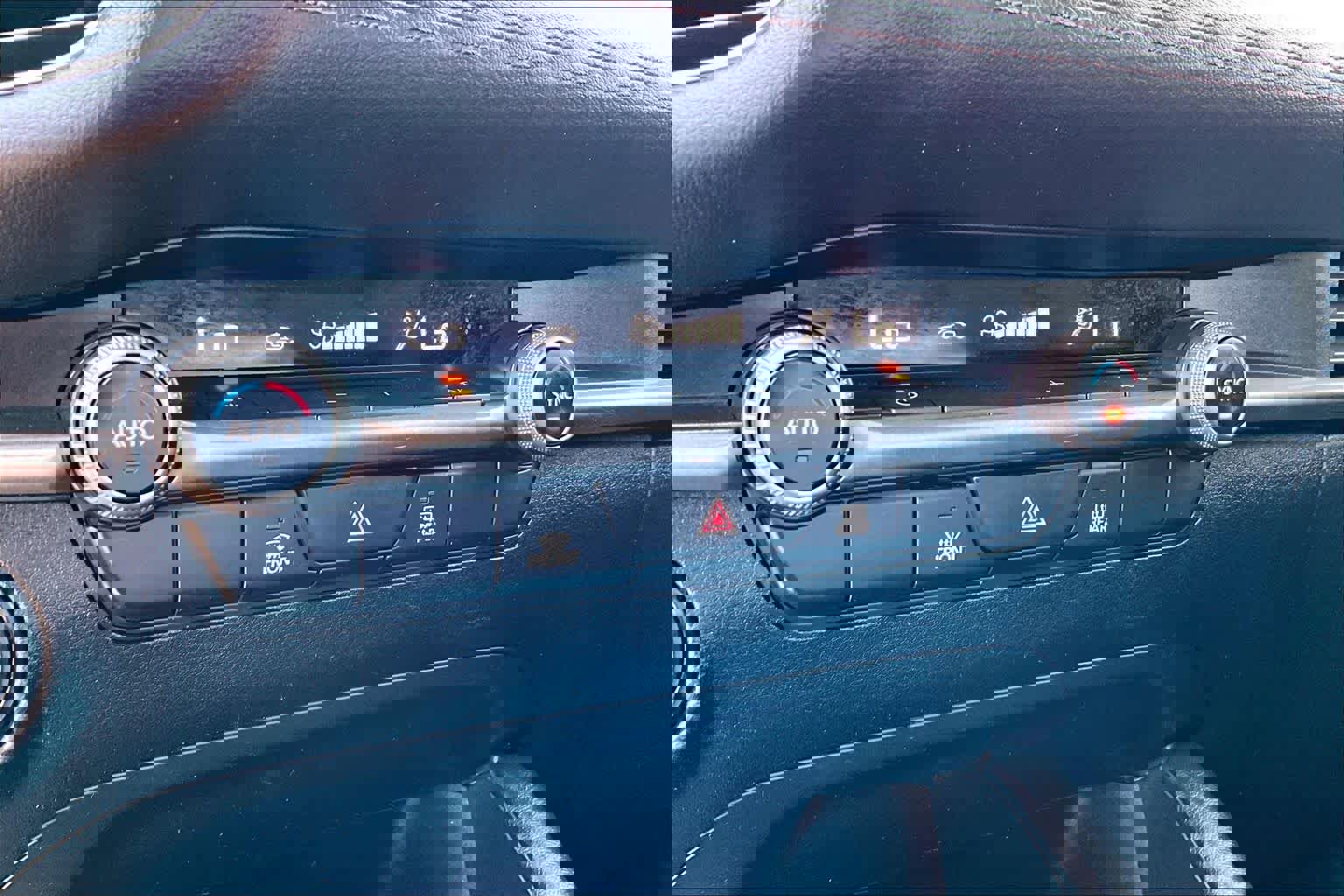 Used 2023 MAZDA MAZDA3 s image 30