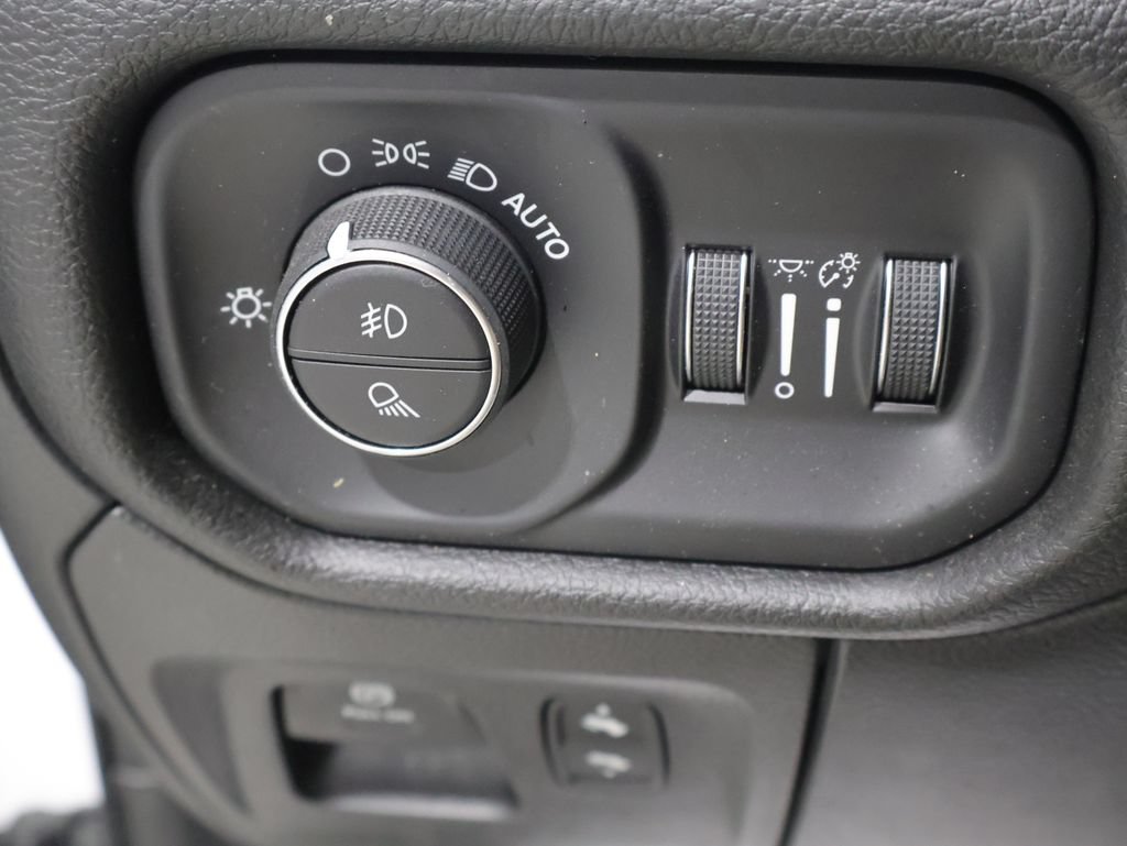 Certified 2023 RAM 1500 Laramie AWD/4WD image 33