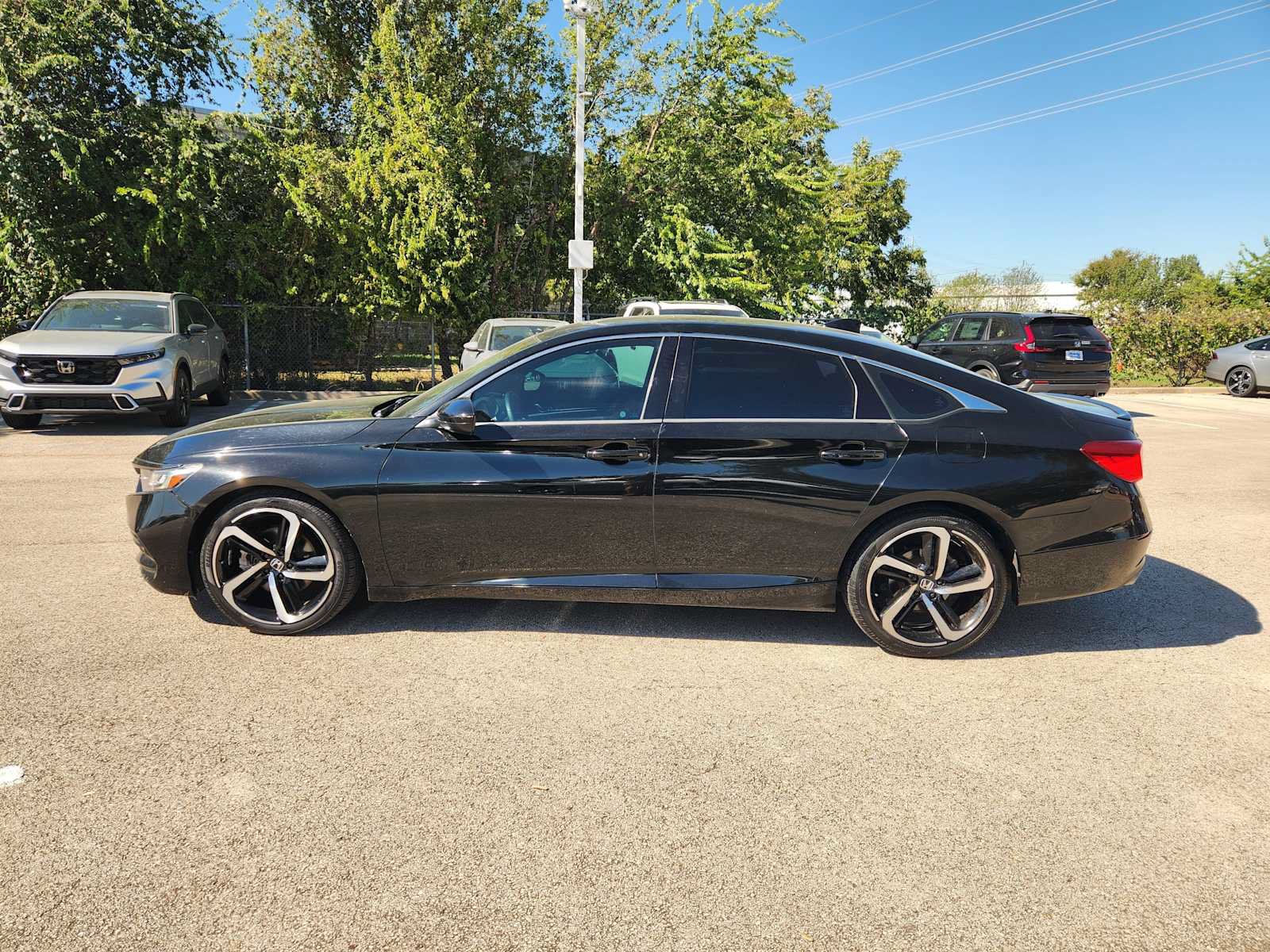 Used 2018 Honda Accord Sport image 4