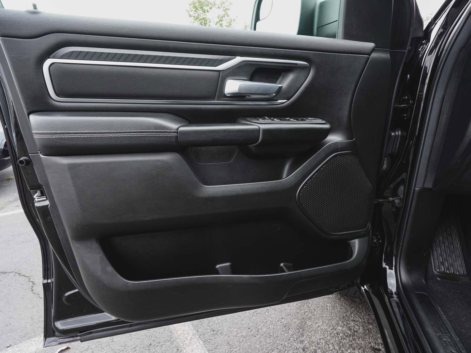 Used 2025 RAM 1500 Big Horn image 9
