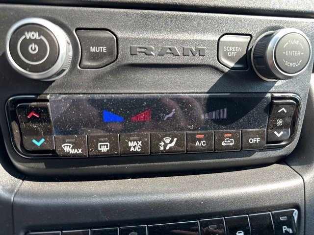 New 2024 RAM ProMaster 1500 w/ Safety Group FWD image 17