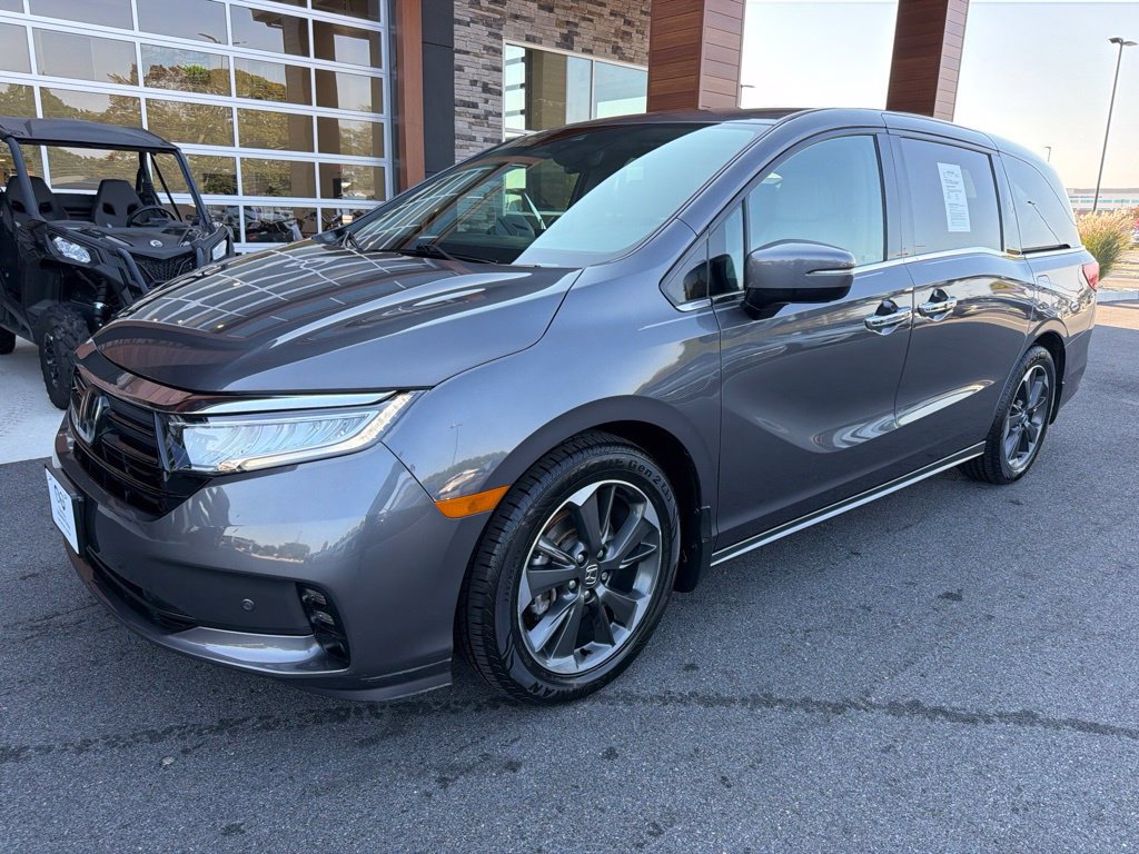 Used 2024 Honda Odyssey Elite image 3