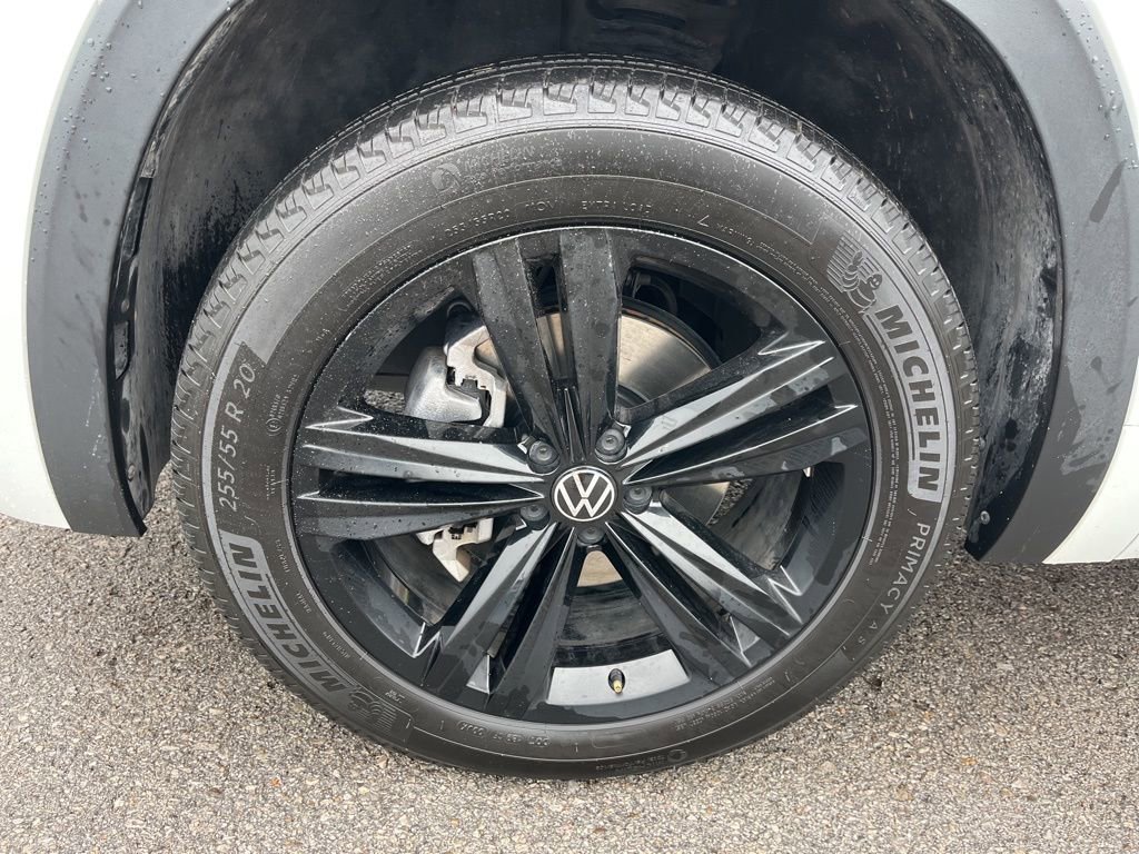 Used 2023 Volkswagen Atlas SEL R-Line image 7