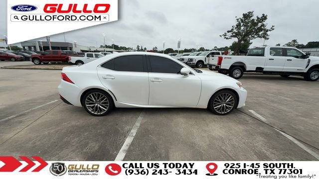 Used 2016 Lexus IS 200t RWD image 9