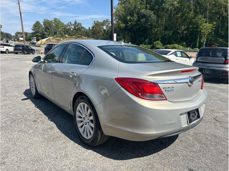 Used 2011 Buick Regal CXL w/ RL2 Preferred Equipment Group image 8